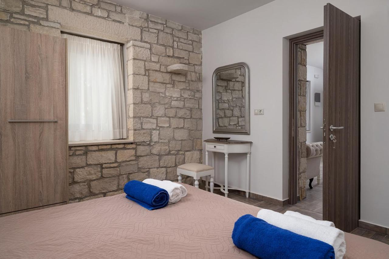 Orelia Cretan Villas Kamilari Eksteriør billede