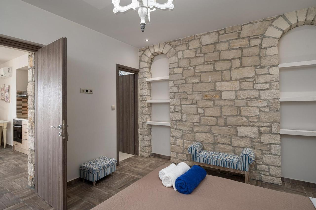 Orelia Cretan Villas Kamilari Eksteriør billede